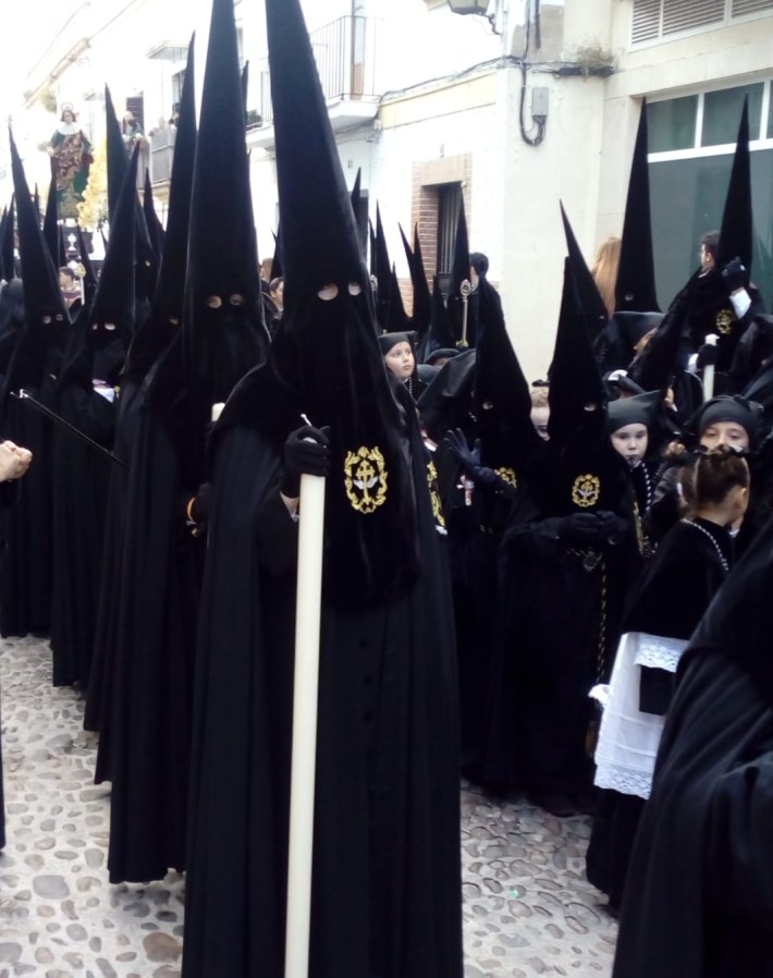 Nazarenos fila pavera